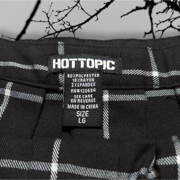 Hot Topic Checkered Circle Pleated Skirt Belted Dark Academia Gothic School sz L - Picture 3 of 8